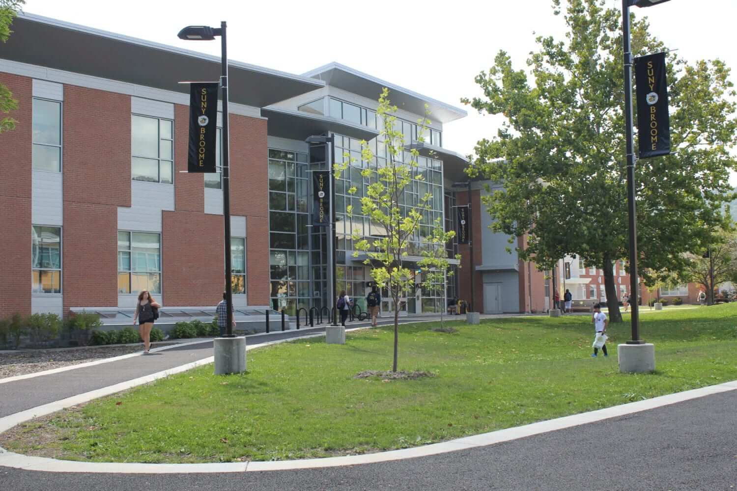 SUNY Broome Community College campus front view.